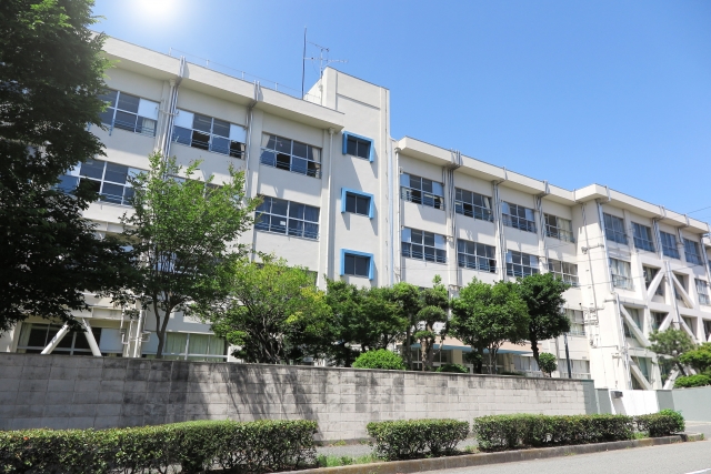 戸塚小学校建替え工事に伴う基本計画業務