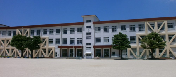 高尾小学校校舎等改築に伴う基本・実施設計業務委託